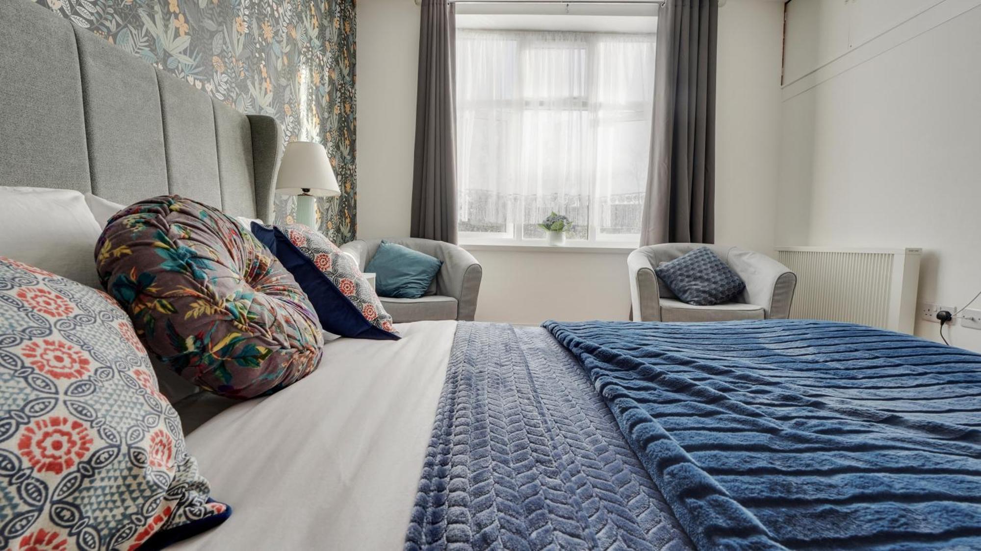 Place To Stay In Longbridge Barking  Eksteriør billede
